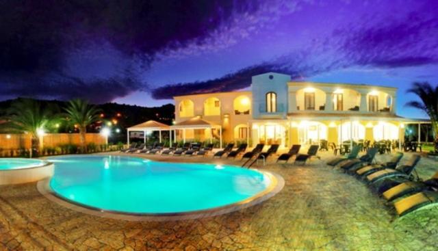 Hotel Ristorante Il Vascello Costa Rei Exterior foto