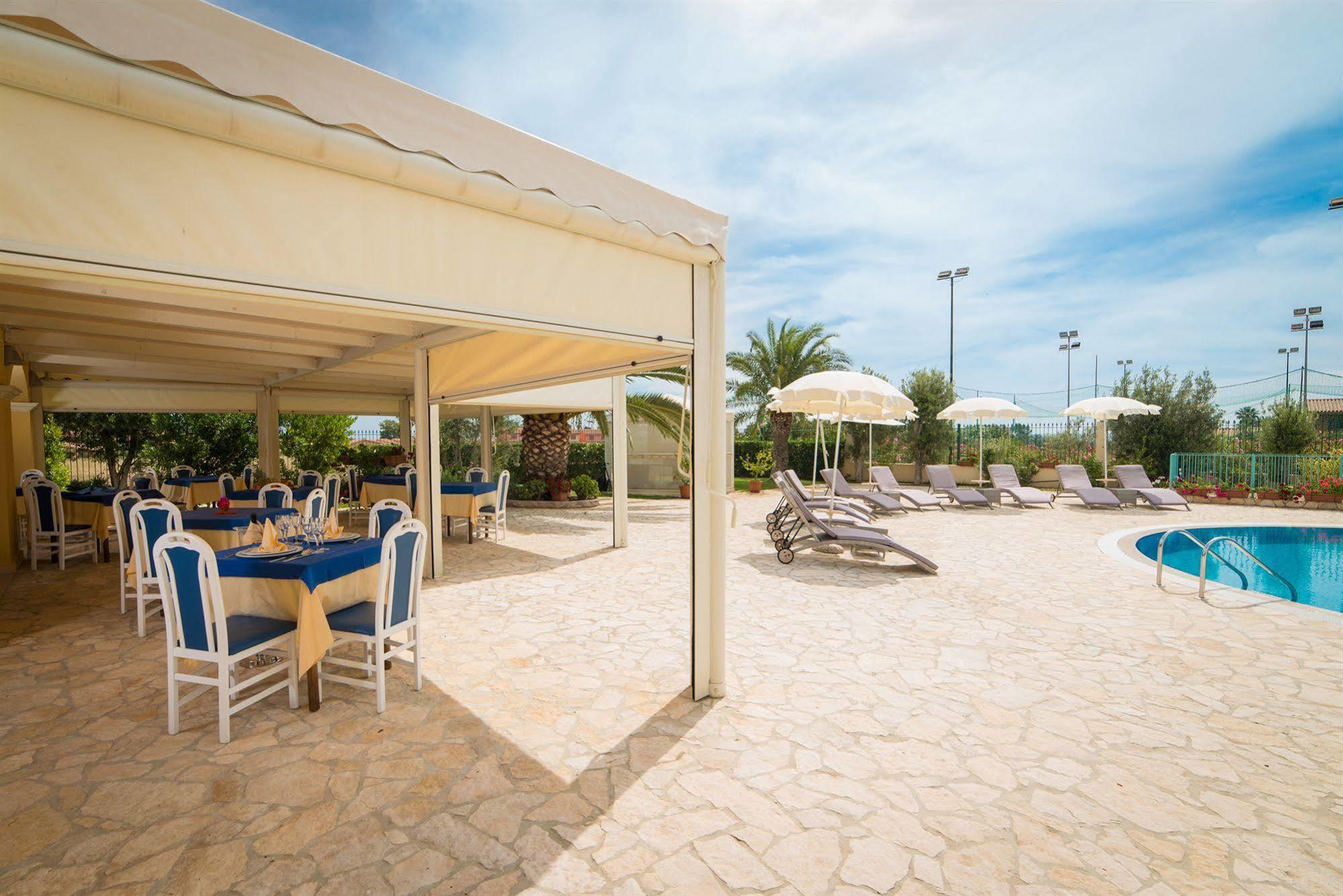 Hotel Ristorante Il Vascello Costa Rei Exterior foto