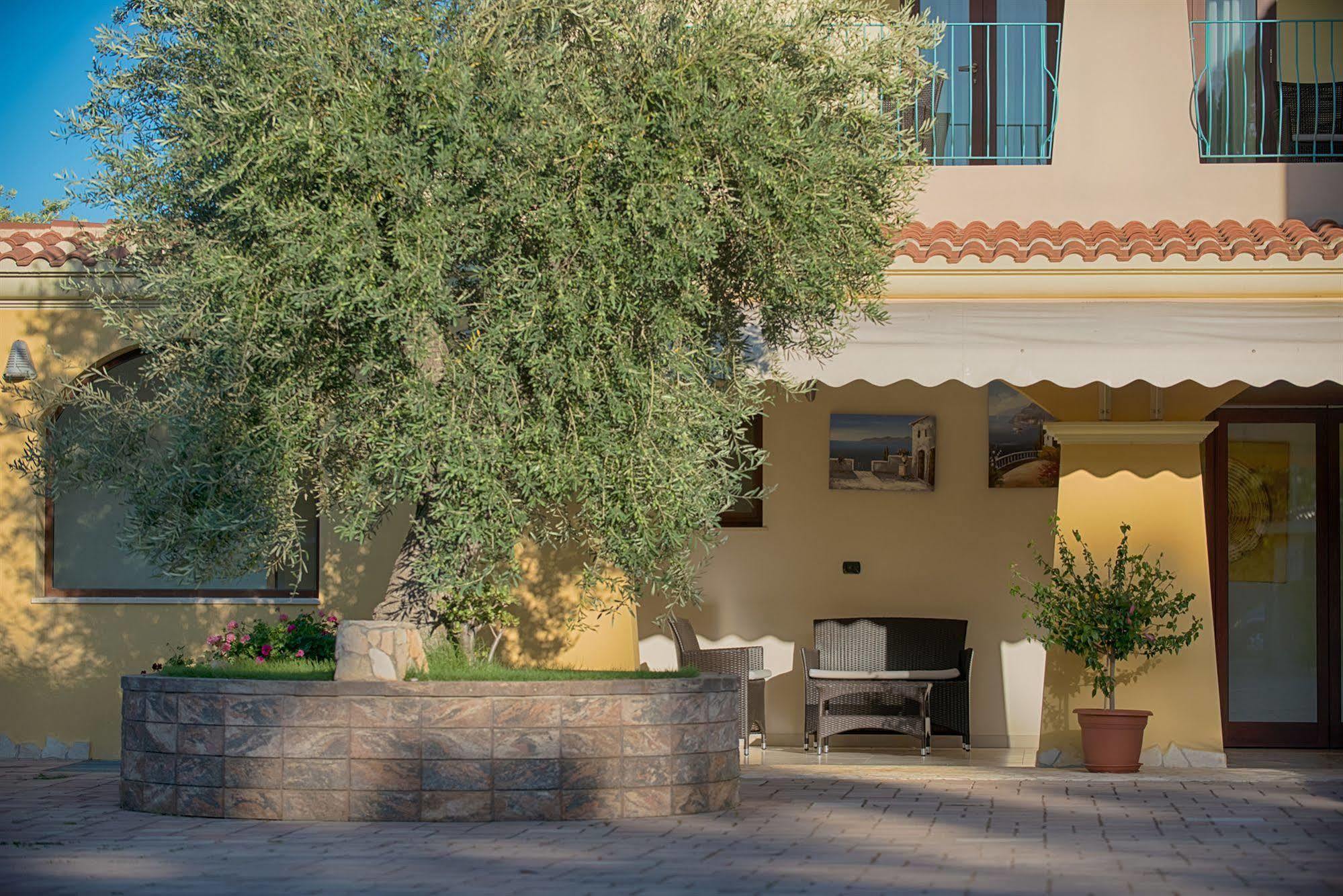 Hotel Ristorante Il Vascello Costa Rei Exterior foto